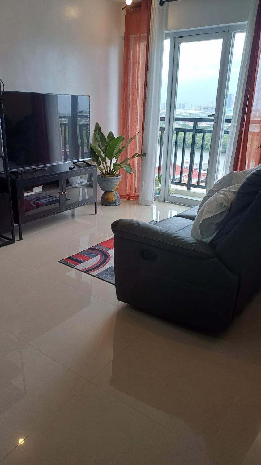 TV and multimedia, Seating area