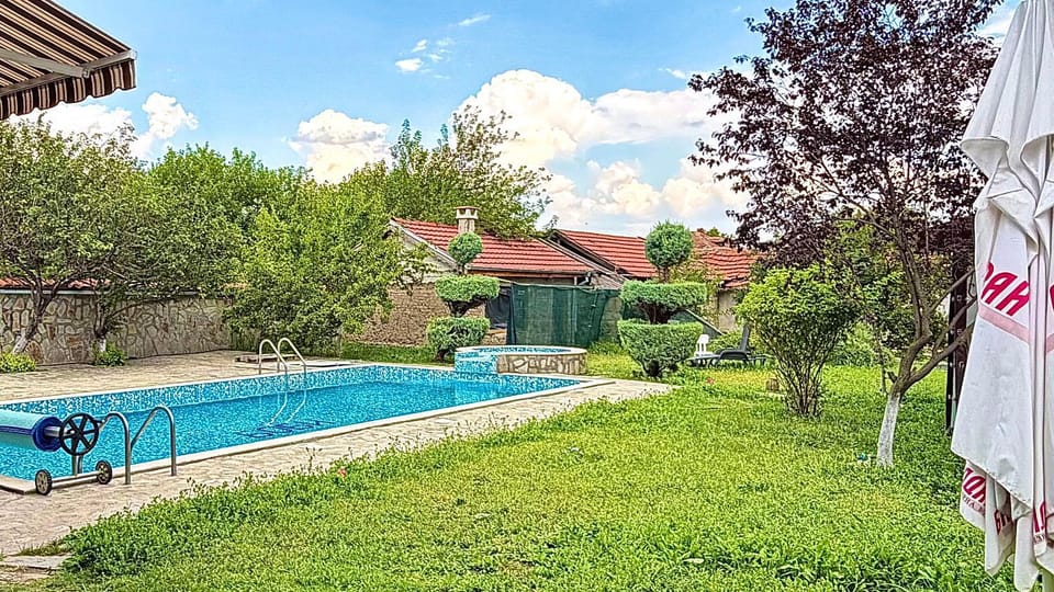 Day, Garden, Garden, Garden view, Pool view, Swimming pool