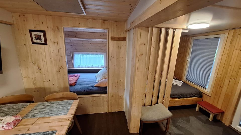 Hütte 28 Campground/ 
RV Resort in Canton of Grisons