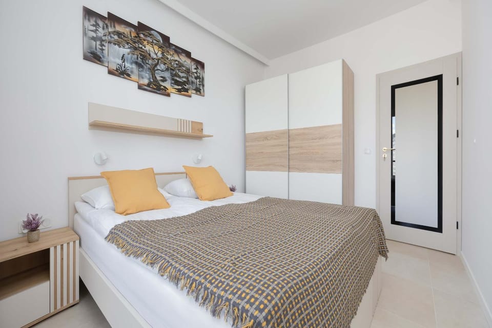 Bed, Bedroom, wardrobe