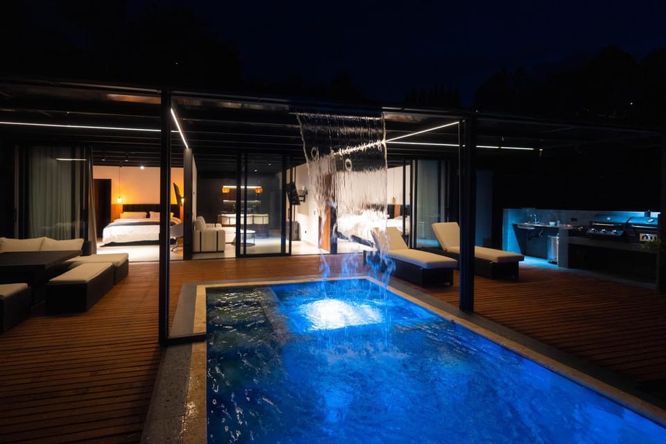 Night, Swimming pool