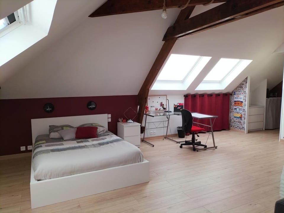 jolie chambre Vacation rental in Tours