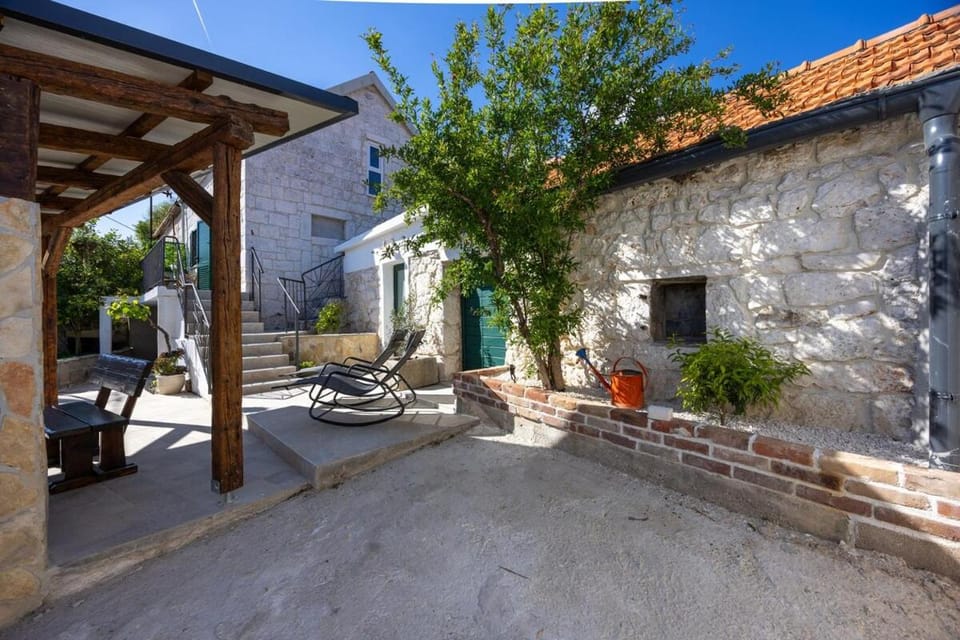 Colini Dvori House in Split-Dalmatia County