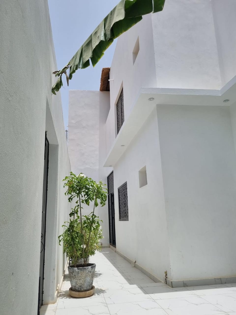 Maison Blanche Villa in Saly