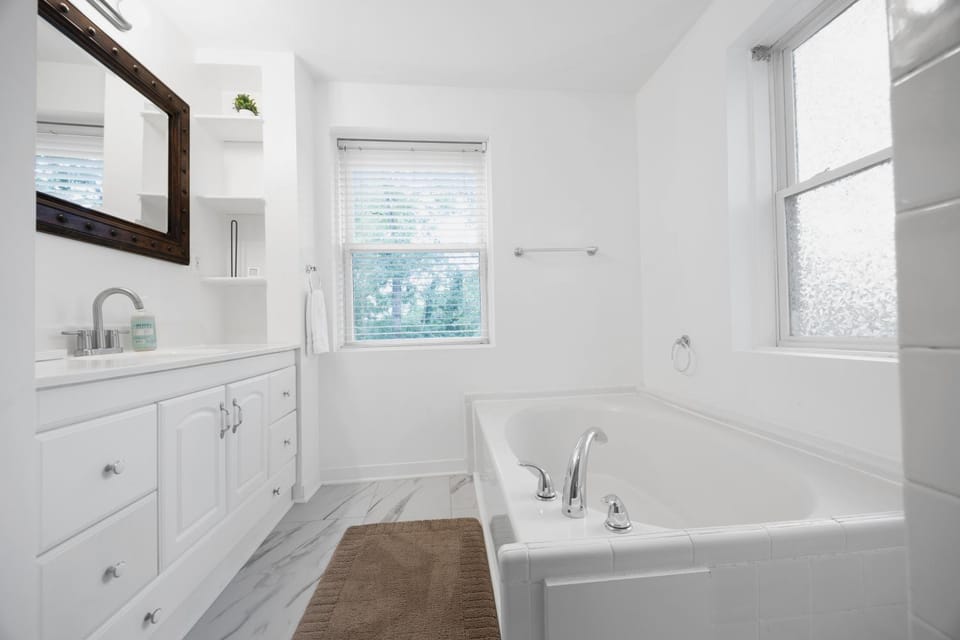 Bathroom, Bath