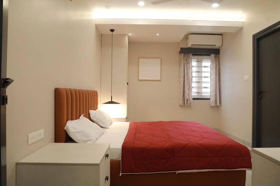 Bed, Bedroom, air conditioner