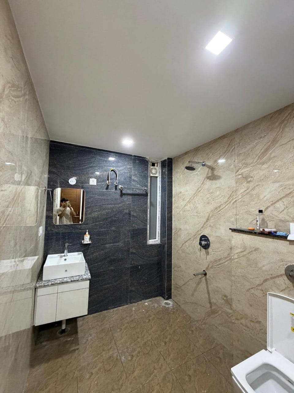 Private 2bhk Enjoy Mountains views and comfort Apartment in Dehradun