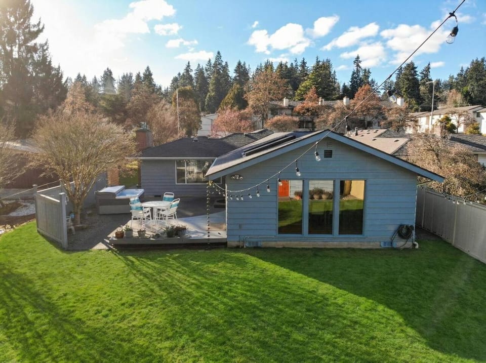 Property building, Garden, Garden view