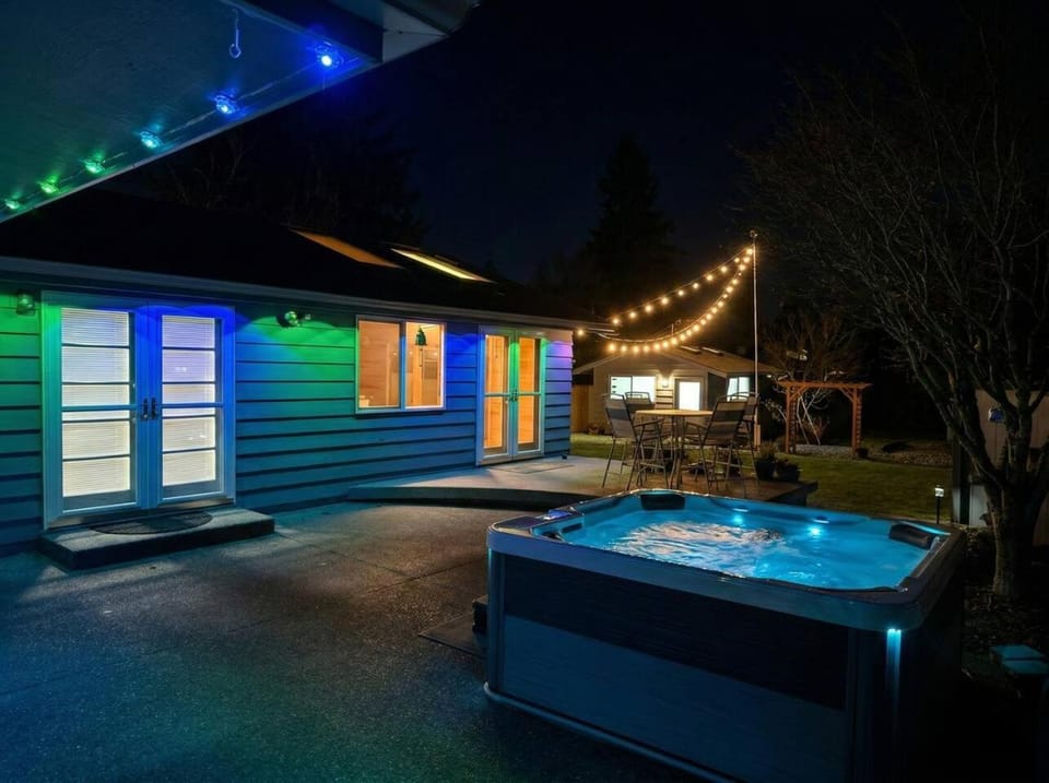 Night, Natural landscape, Hot Tub