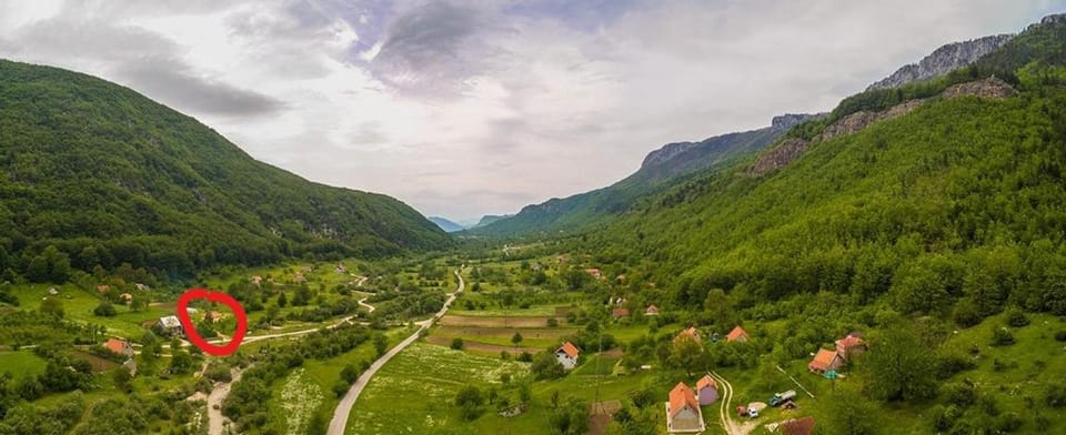 Sunny House - Morakovo Escape House in Podgorica Municipality, Montenegro