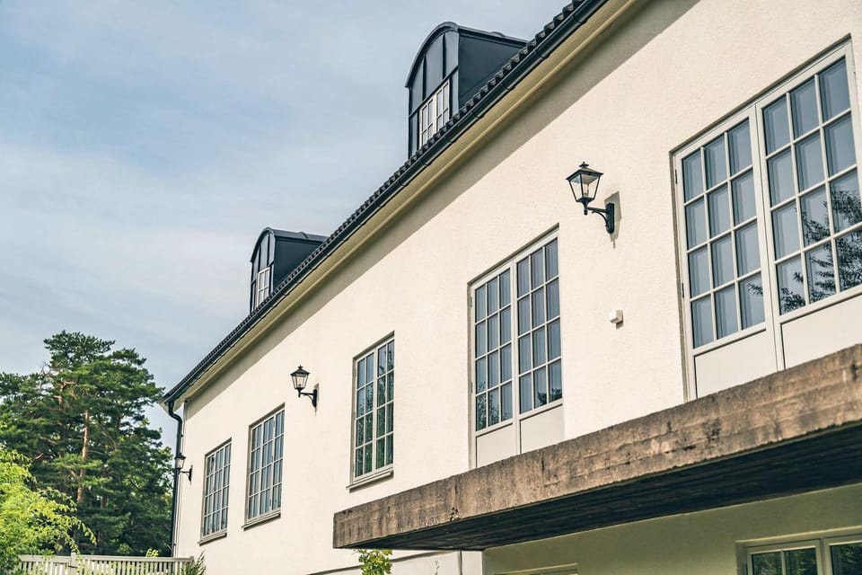 Luxury Villa with pool 10 mins with train to STHLM Apartment in Stockholm