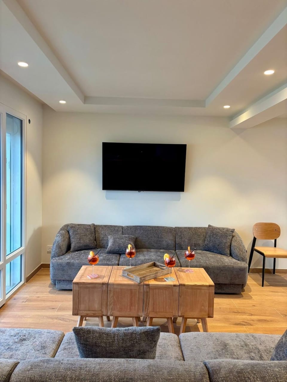 TV and multimedia, Living room, Seating area