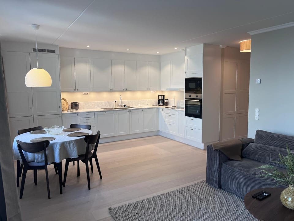 Kitchen or kitchenette, Living room, Dining area
