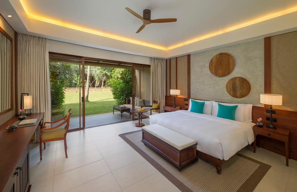 Patio, Bedroom, Garden view