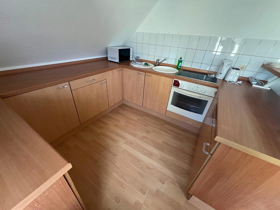 Ferien- und Monteurwohnung bei Leuna, Halle, Merseburg und Geiseltalsee Apartment in Thuringia, Germany