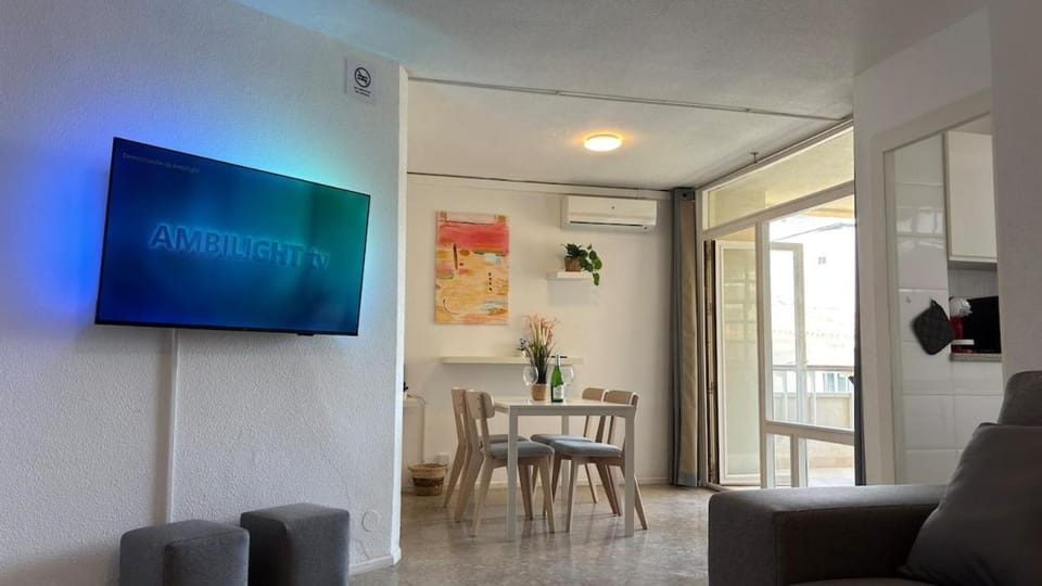 TV and multimedia, Living room, Dining area