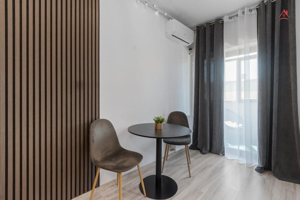 Living room, Seating area, air conditioner