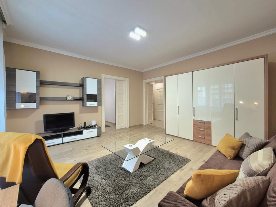 K42- Budapest Central 2 Bedroom Apartment in 7th District Apartment in Budapest