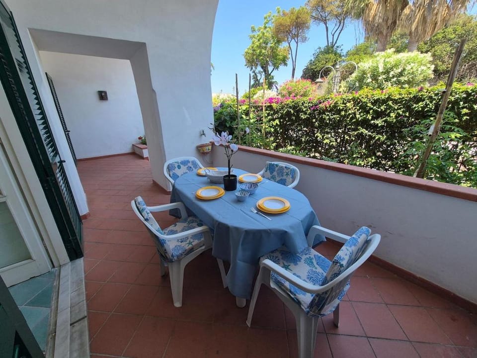 Patio, Balcony/Terrace, Dining area, Garden view