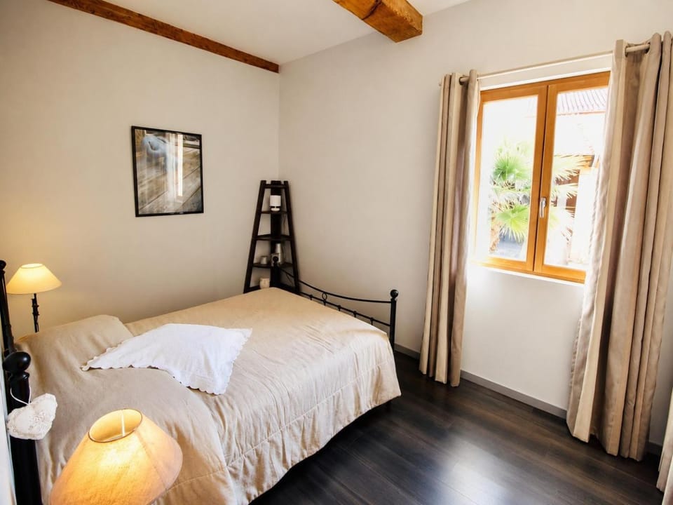 Le Mas du Domaine de Montcalm House in Occitanie