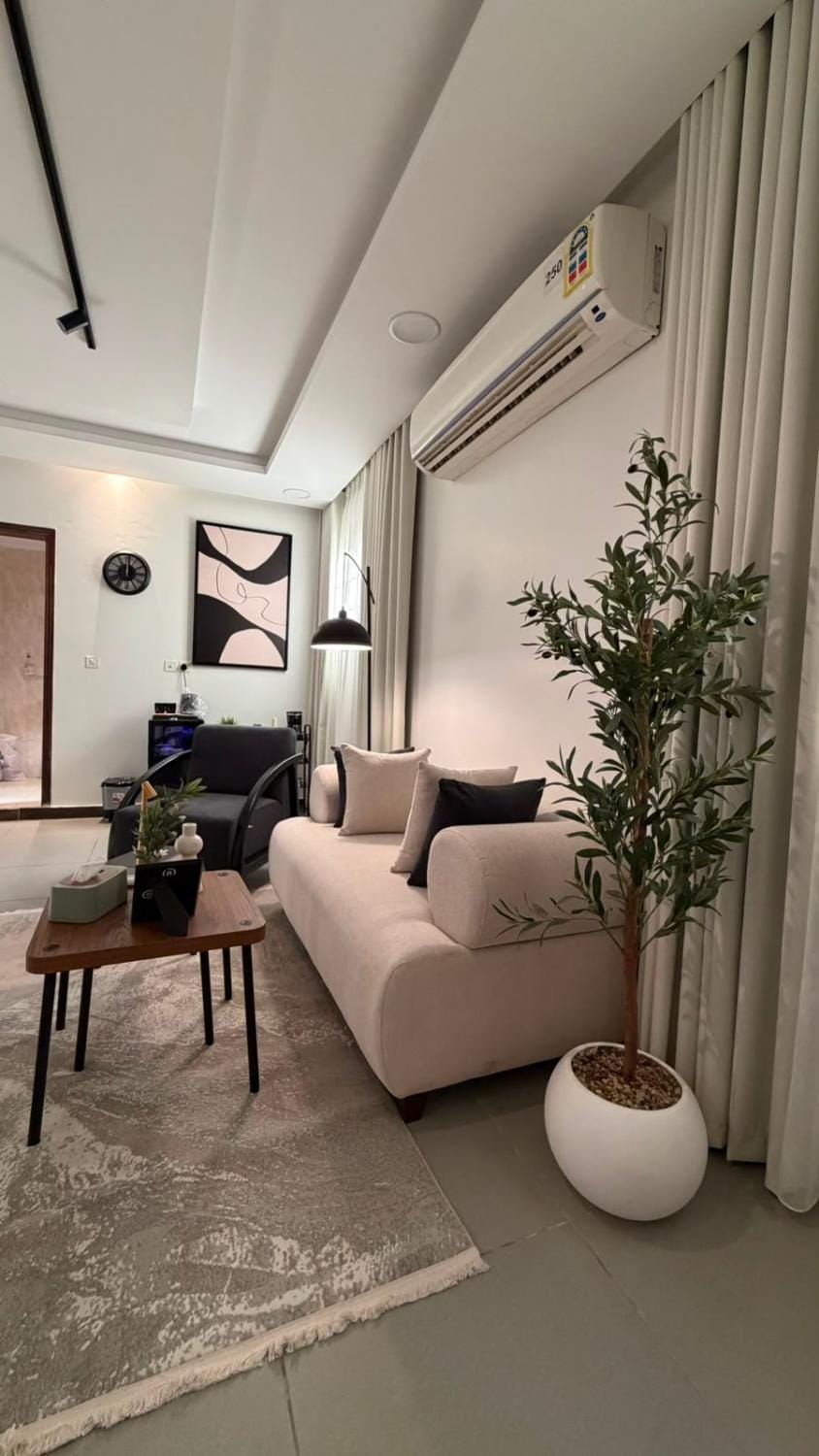 Lovely-9 استديو هادئ بقلب مدينة الظهران بالقرب من ارامكو Apartment in Al Khobar