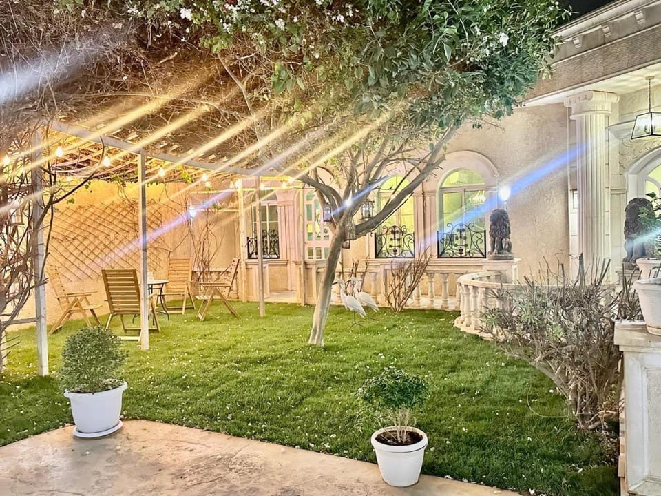 فيلا حديث اليرموك Villa in Riyadh
