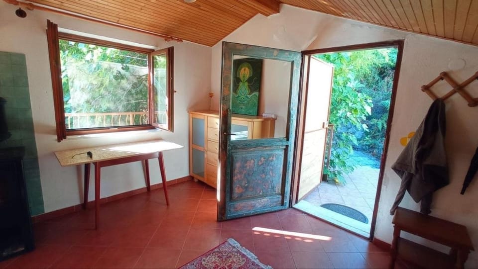 Smokva Garden Apartment in Montenegro