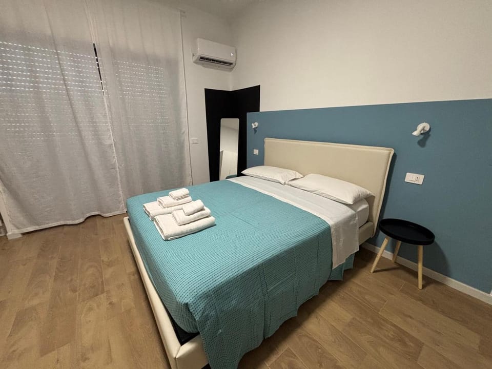 Bed, Balcony/Terrace, Bedroom, air conditioner