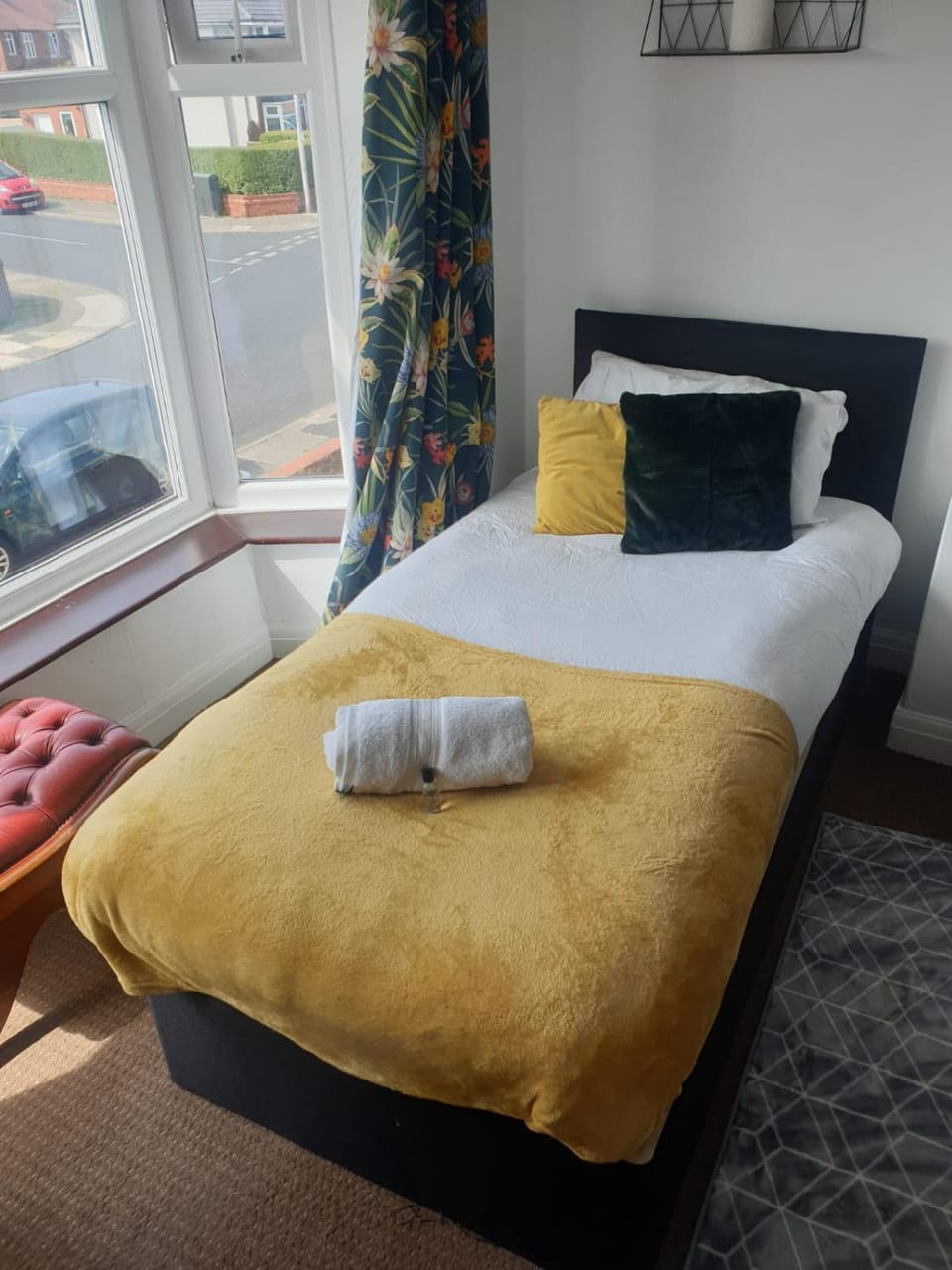 Budget Friendly 2 BR HSE, Short drive to Pleasure Beach,Sleeps 4 House in Blackpool