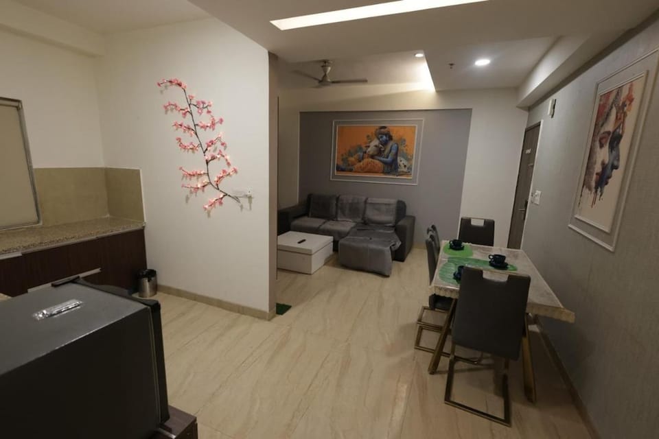 Gopal Kutir Krishna inspired stay with comfort Apartment in Uttar Pradesh
