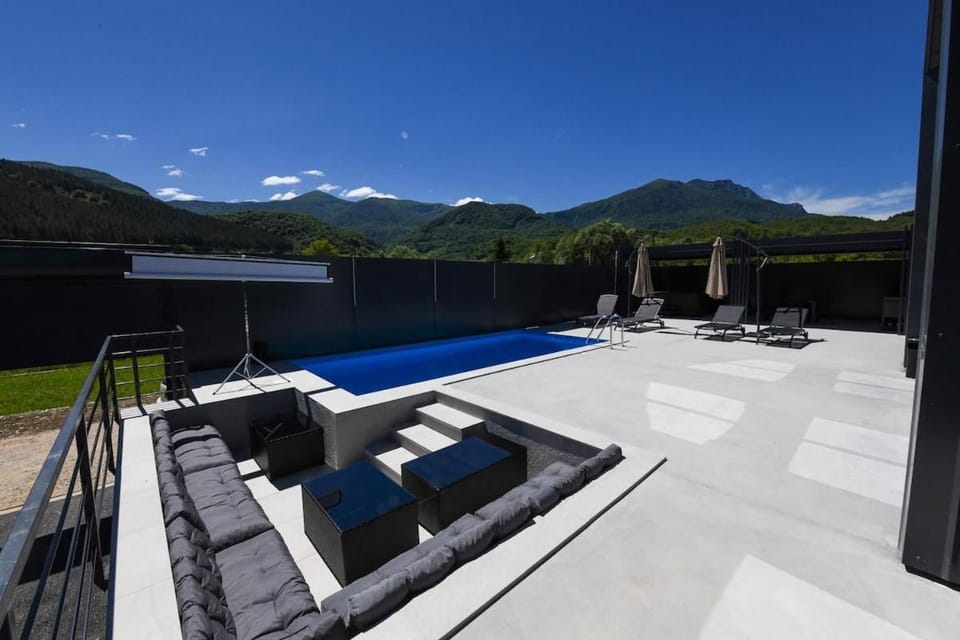 Luxury Villa with a Private Pool Villa in Federation of Bosnia and Herzegovina