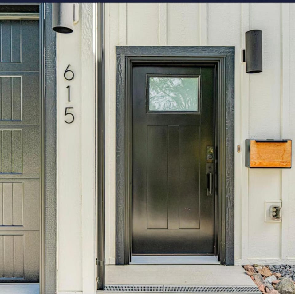 Modern and Private Townhome In Downtown Bismarck House in Bismarck