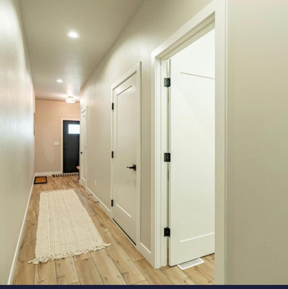 Modern and Private Townhome In Downtown Bismarck House in Bismarck