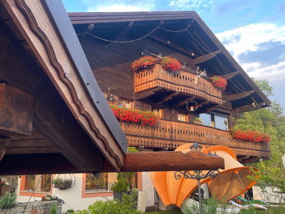 Property building, Balcony/Terrace
