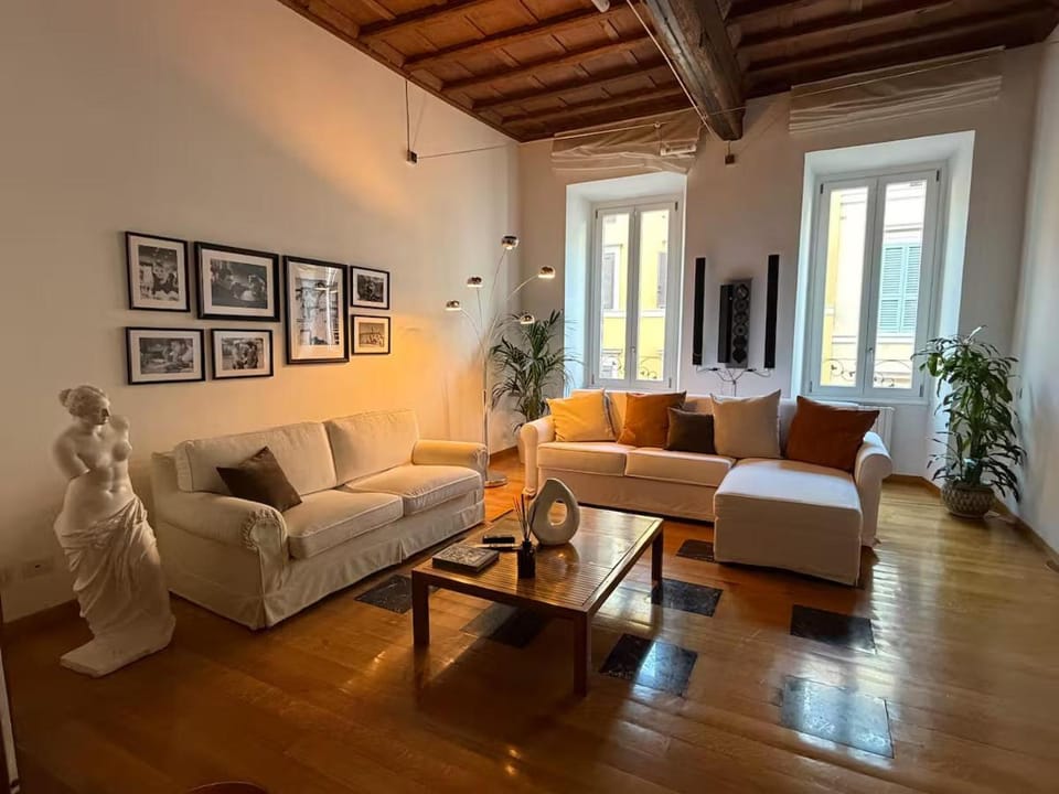 Living room, Seating area