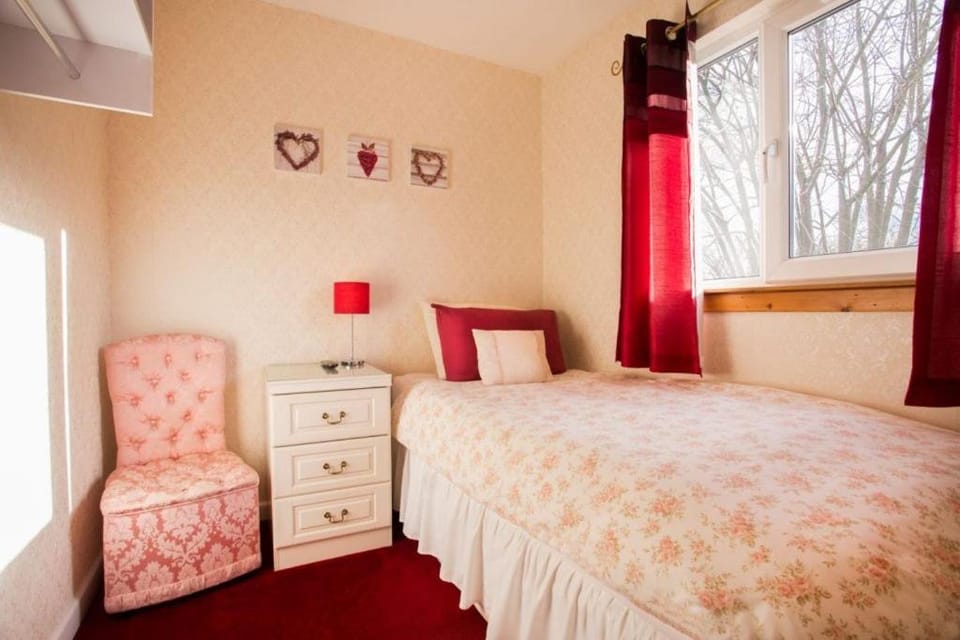 Charden Villa Bed & Breakfast Bed and Breakfast in Inverness