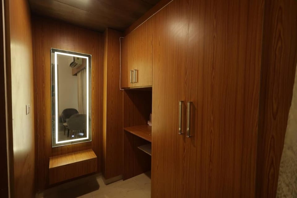 Radha Madhav Retreat Apartment in Uttar Pradesh