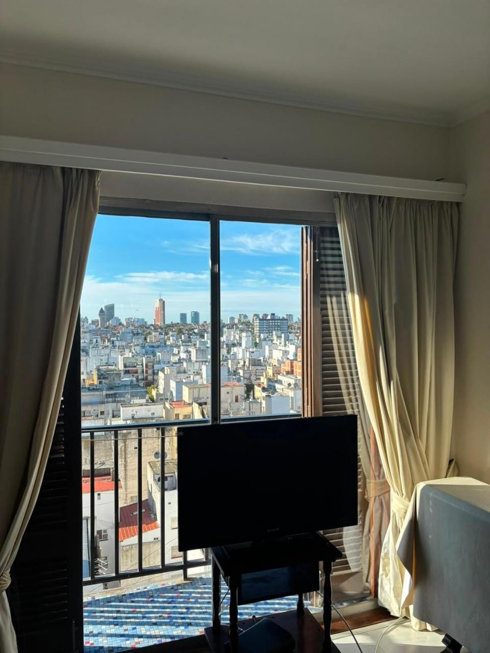 View (from property/room), Balcony/Terrace, City view