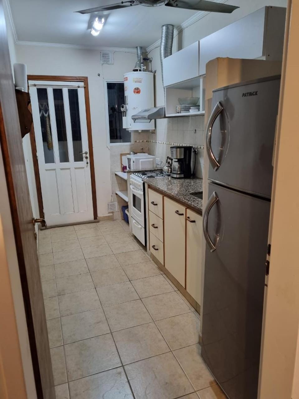 Kitchen or kitchenette, oven, toaster