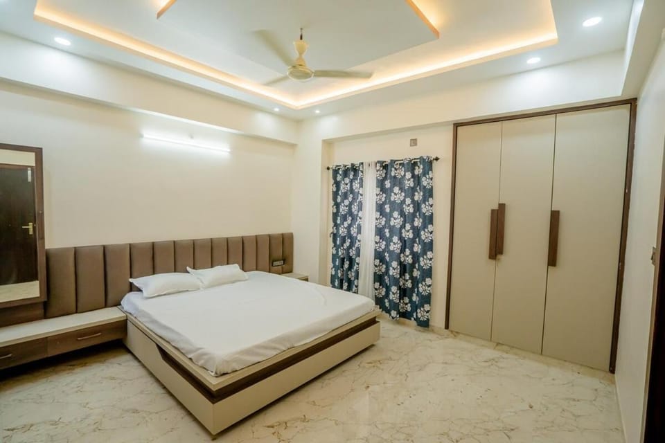 Bed, Bedroom, wardrobe
