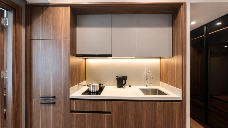 Kitchen or kitchenette
