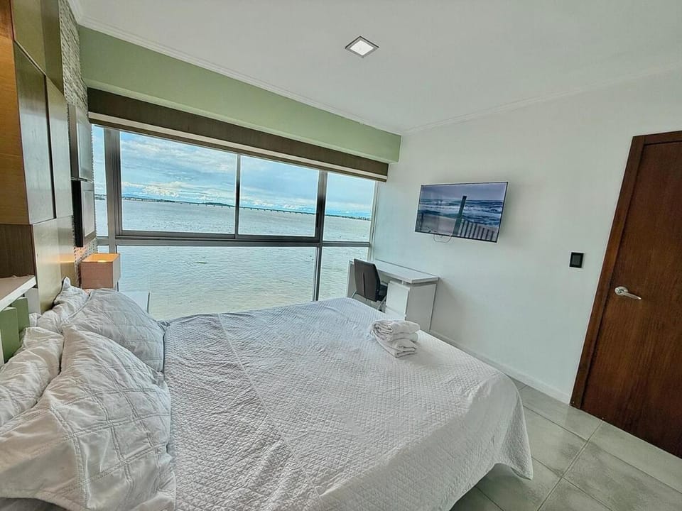 Hermosa suite vista al río con piscina y jacuzzi RF2-504 Apartment in Guayaquil