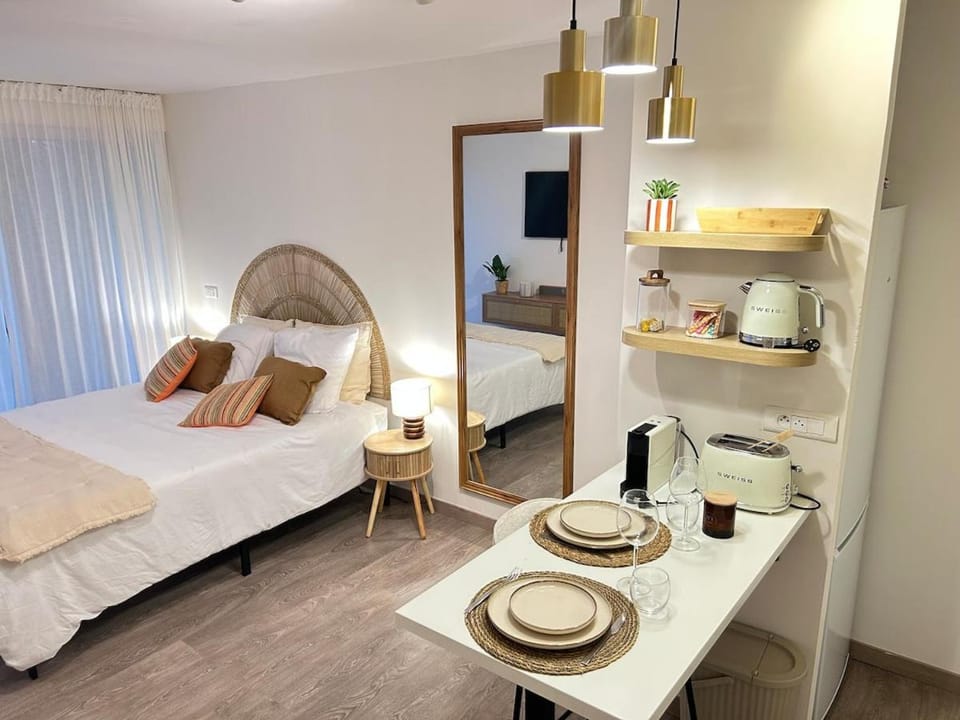 Le Cocon du Cap Brun Jardin privatif plages à pieds parking gratuit Apartment in Toulon