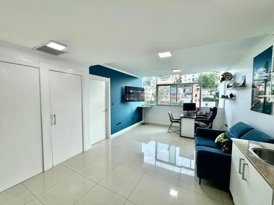 Elegante oficina suite vista al cerro y piscina RF1-1308 Apartment in Guayaquil