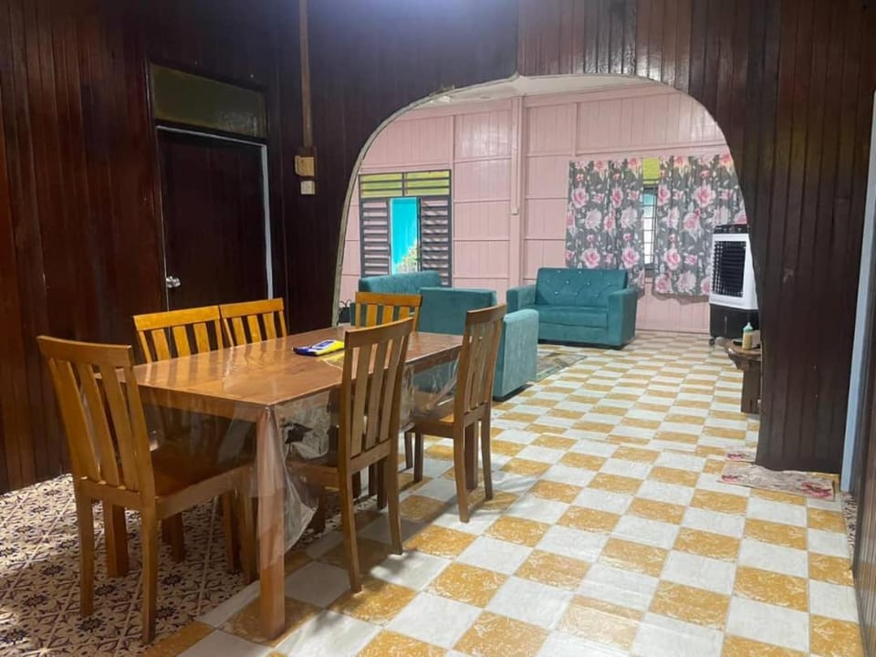 Teratak Nenda FA Homestay House in Terengganu, Malaysia