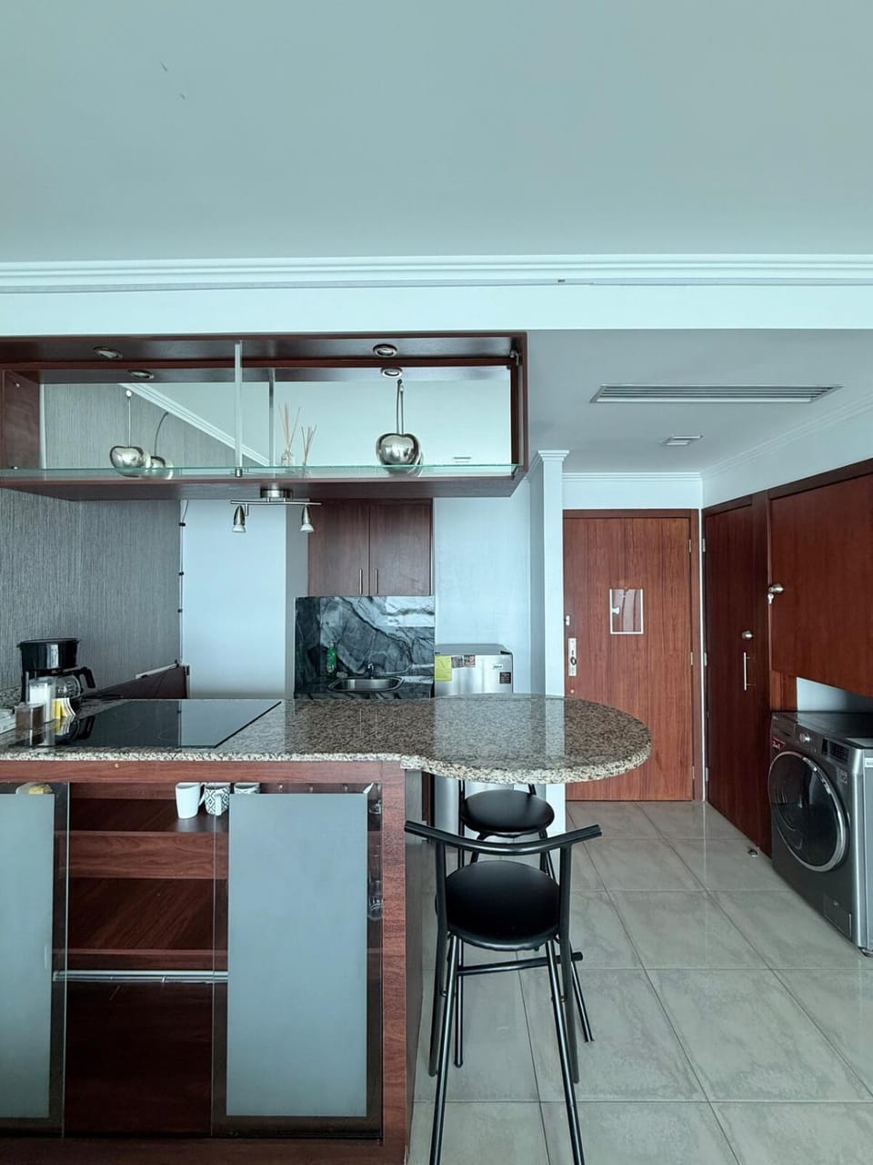 Suite con hermosa vista al río y piscina y jacuzzi RF2-304 Apartment in Guayaquil