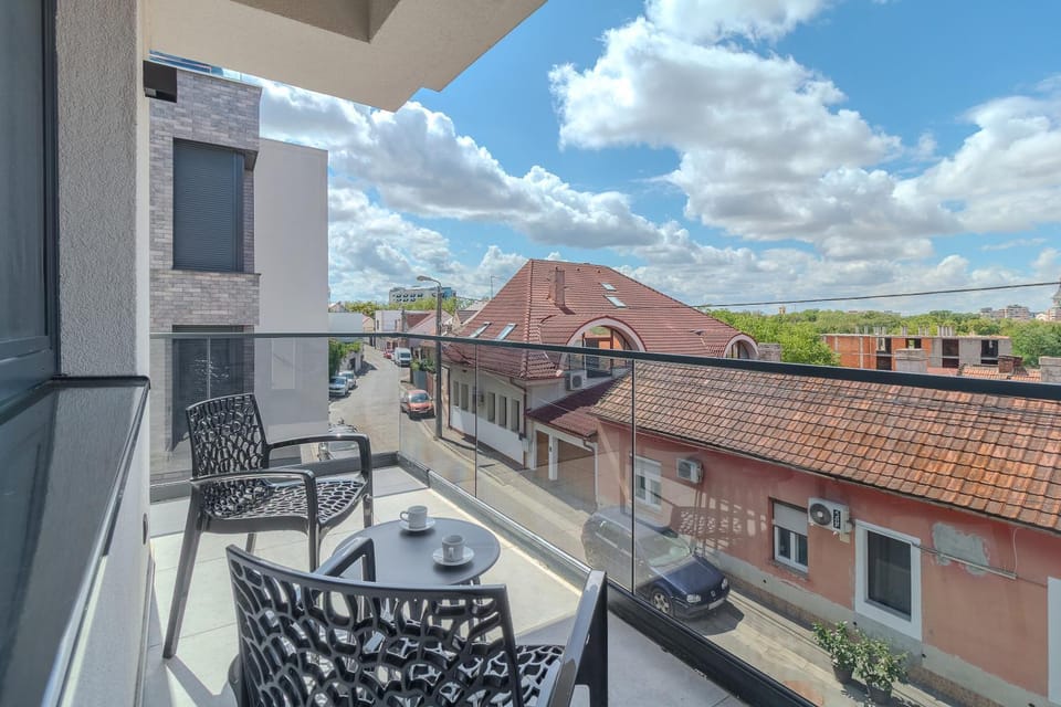 Day, Balcony/Terrace