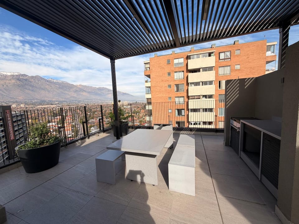Rotonda Atenas cerca Mall Los Dominicos Apartment in Las Condes