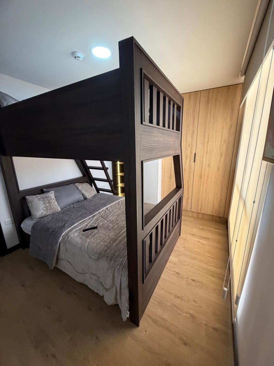 2BR New Penthouse amazing View Pool and Parking Apartment in Cuenca