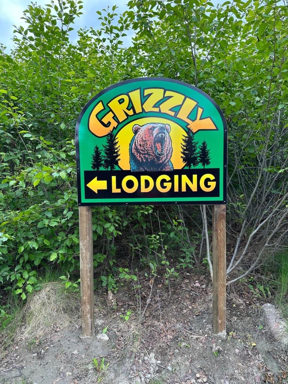 Grizzly Lodge at the Lake | Close to Kenai River House in Ridgeway